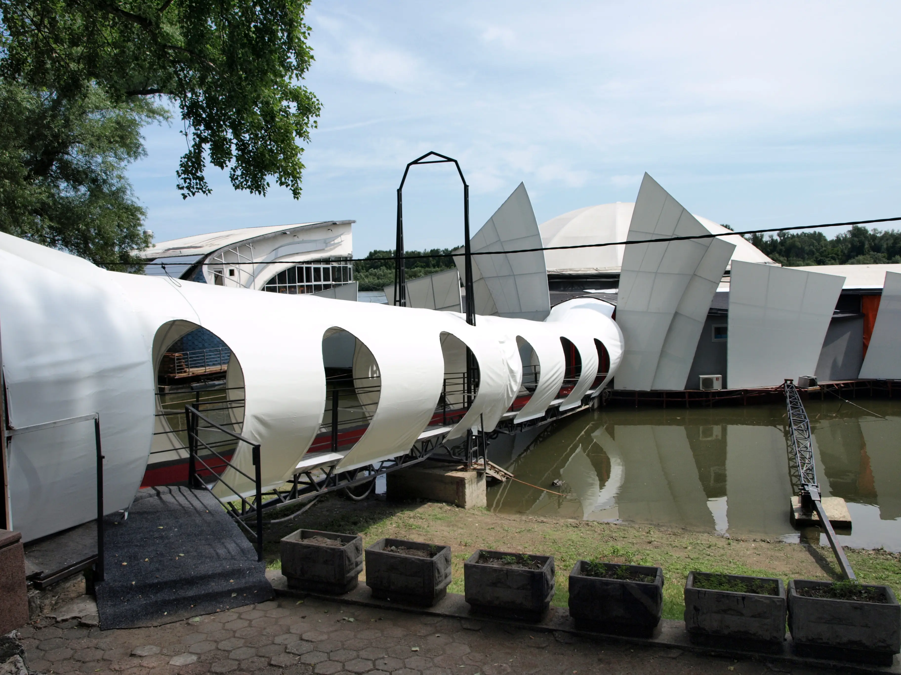 tekstilna-arhitektura.name